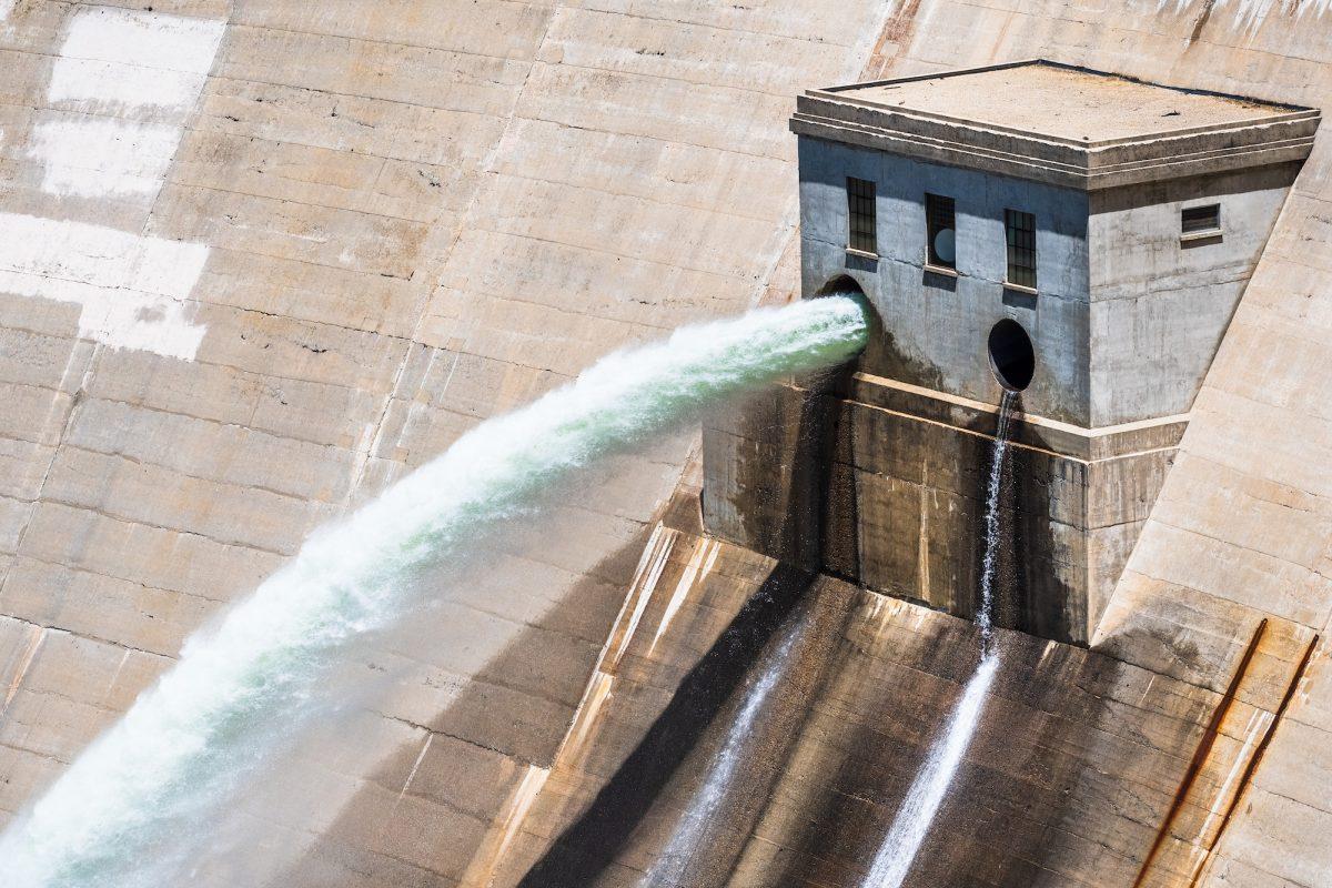 Water jet released from a dam
